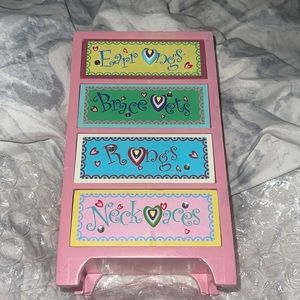 Childrens jewelry box